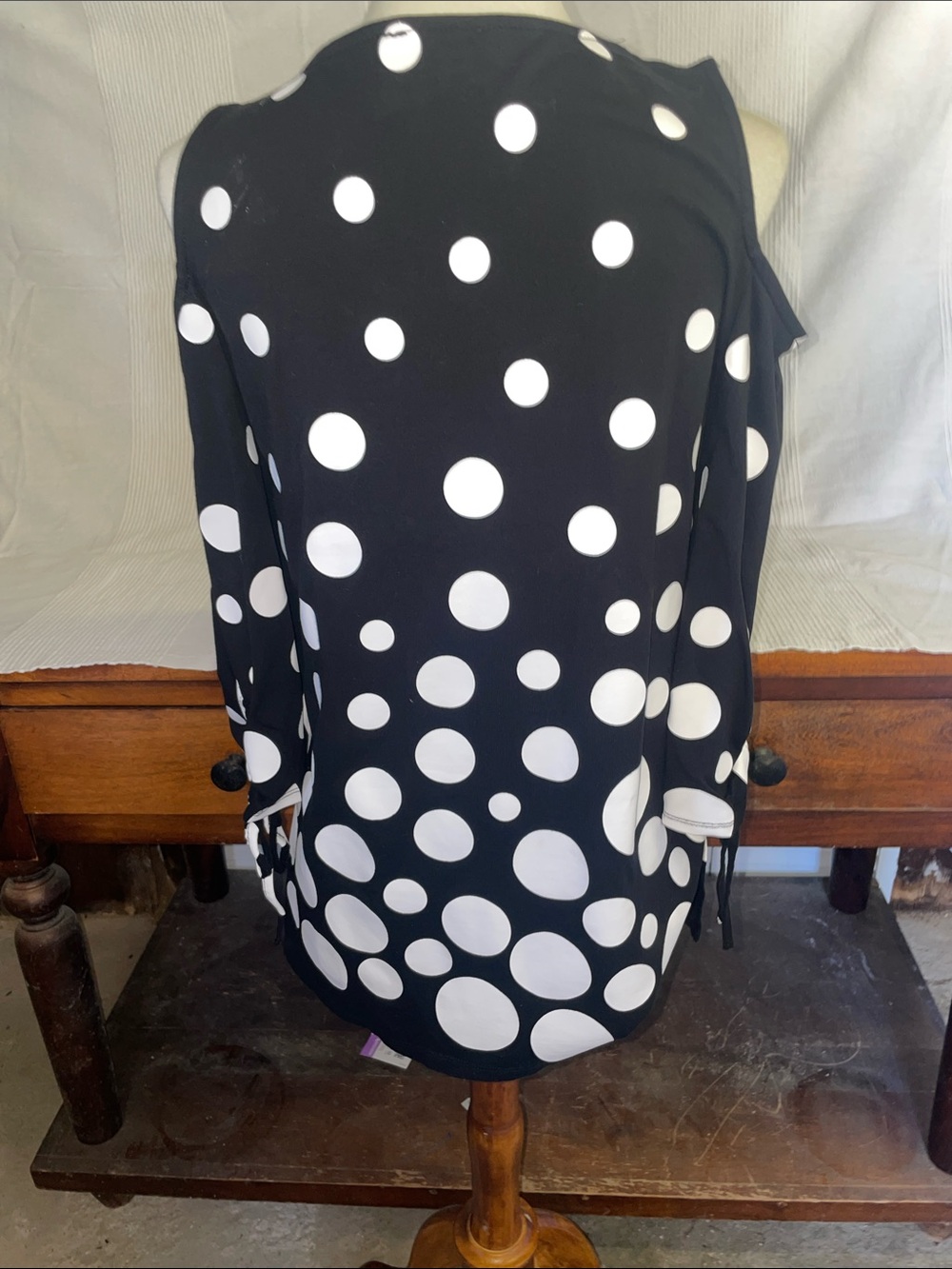 Cold-Shoulder Tunic Top with Polka Dots - Picture 6 of 9